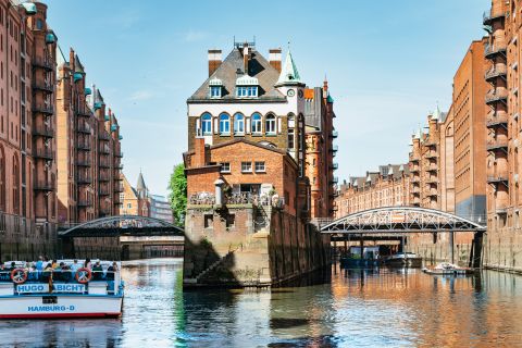 Hamburg: 1,5 timmars hamn- och Speicherstadt båttur – dagtid