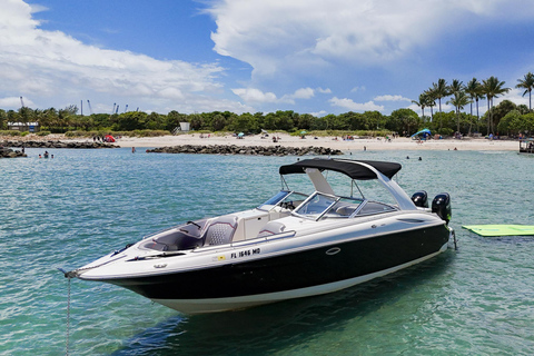 West Palm Beach: Private Boat Tour with a Captain 2 Hour - Private Sightseeing & Island Sand Bar