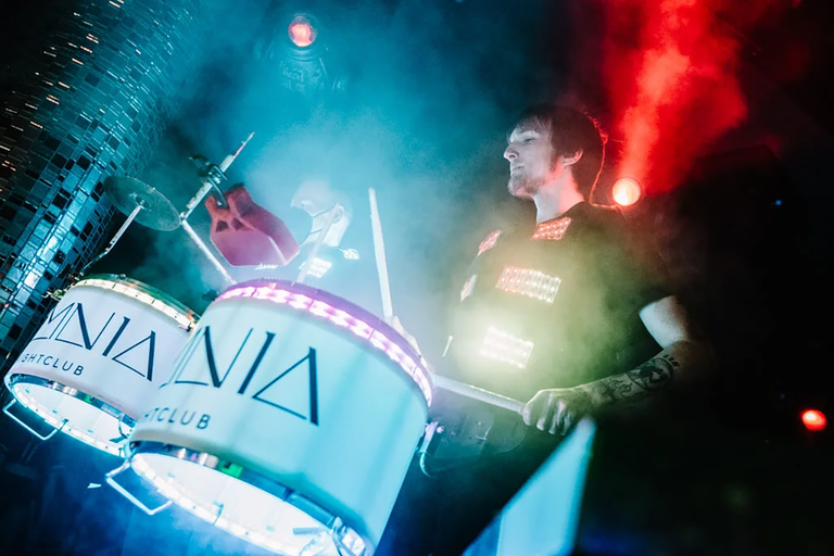 Las Vegas: Night Out at Clubs with Free Drinks and Party Bus Latin Club Crawl