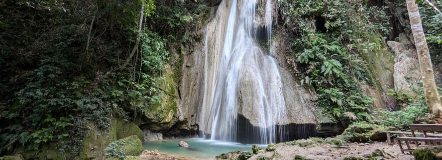 Luang Prabang à Nong Khiaw : Croisière fluviale, randonnée et chute d'eau