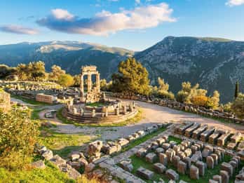 Thermopylae, Meteora and Delphi Full Day Tour