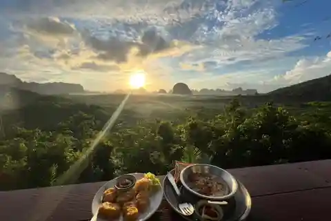 Krabi : Petit-déjeuner au lever du soleil et kayak à Khlong Nam Sai