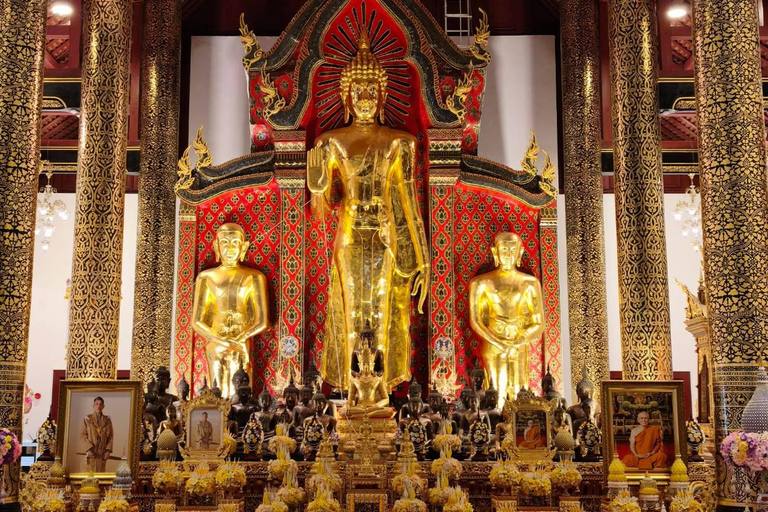 Chiang Mai: Old City Walking Tour with Temples & History Small Group Without Entry Fees