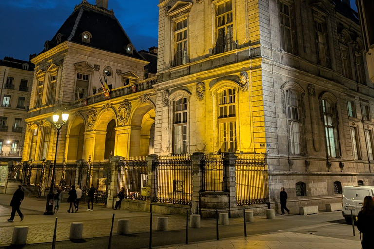 A 2-hour guided walking tour of downtown Lyon