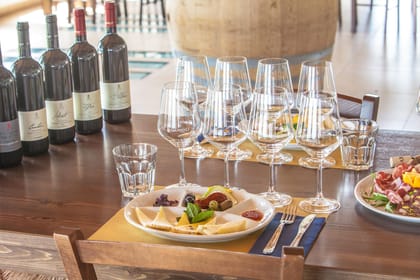 Taormina: Private 3 Etna Family Wineries Tour with Tastings