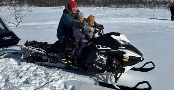 Tromsø: Kilpisjärvi Snowmobile, Ice Fishing & Campfire Tour