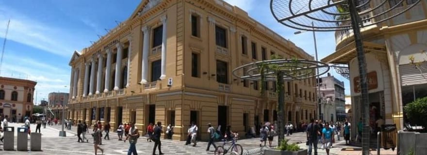 San Salvador : Tour de ville, parc El Boquerón et dégustation de Pupusa