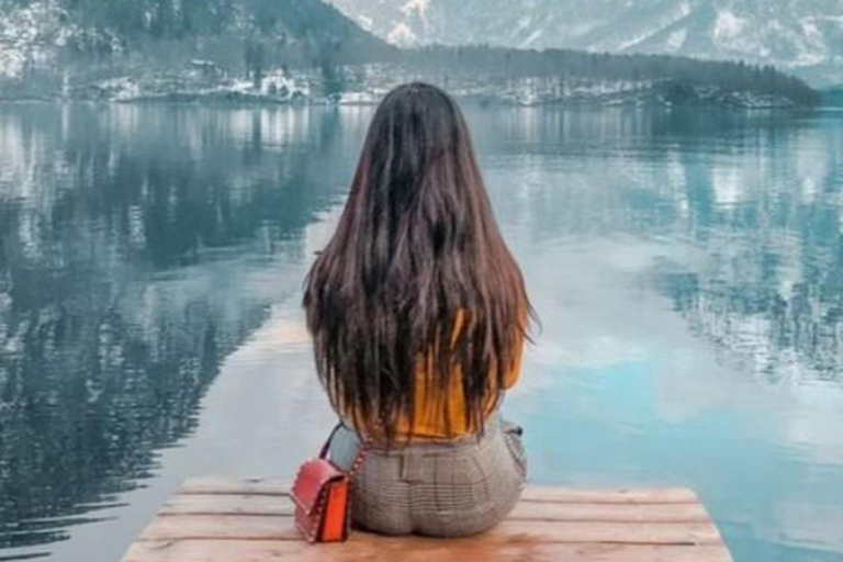 Hallstatt Photo Tour with a Private Photographer