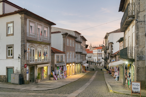 Porto: Santiago de Compostela Tour & Exclusive E-Book