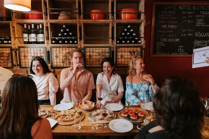 Florenz: Food & Wine Tour im Oltrarno-Viertel