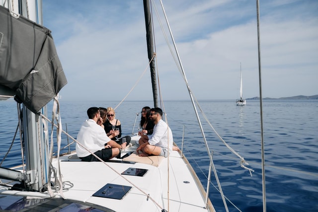 Heraklion: 1-Hour Sailing Tour with Drinks