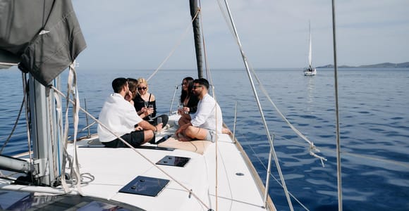 Heraklion: 1-Hour Sailing Tour with a Drink