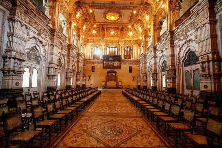 班加罗尔：科尔哈普尔一日旅行（含机票和导游）