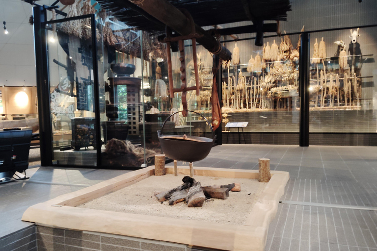 Hokkaido: Excursão cultural Ainu em Nibutani com entrada no museu