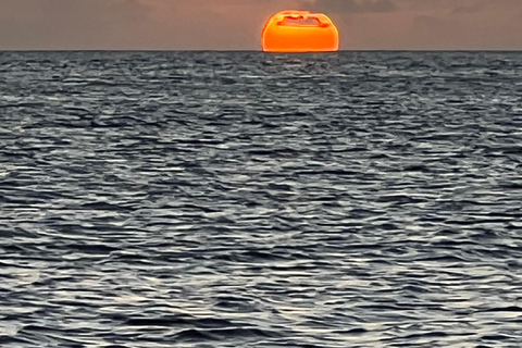 Soufriere: Private Sonnenuntergangs-Kreuzfahrt mit Getränken