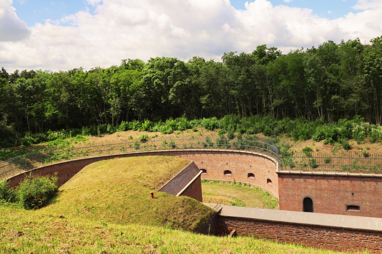 Poznań: Fort VII Museum of Martyrdom Private Guided Tour