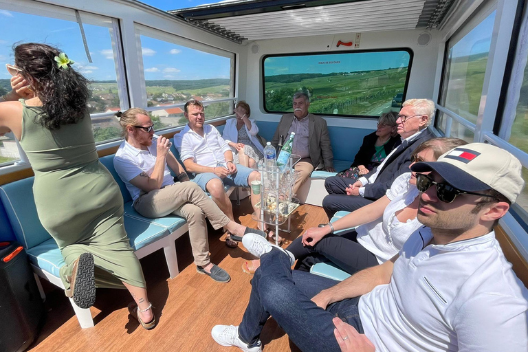 Epernay : Balade Privée en Bus Impérial à Travers les Vignes de ChampagneBalade Privée de 3 heures