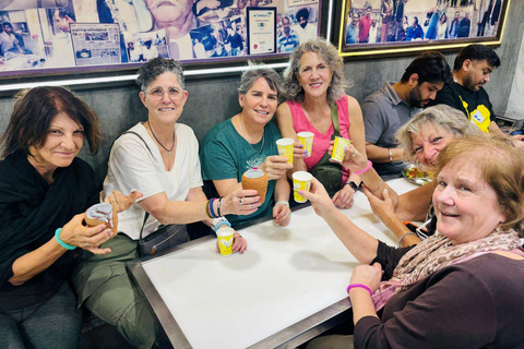 Delhi: Guided Shopping Tour Experience with Female Expert Exclusive Full-Day Shopping Tour with Female Expert Guide