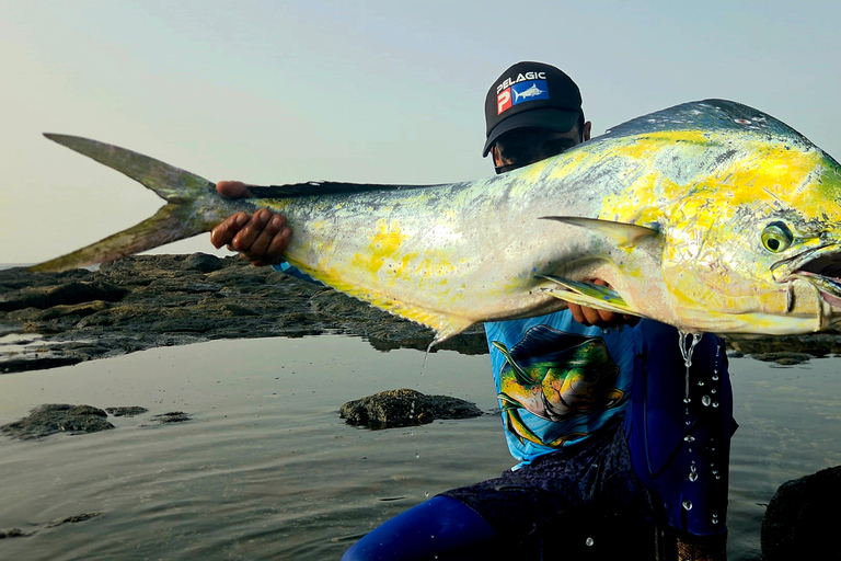 Lanzarote: Guided Shore Fishing Trip with Gear & Guide