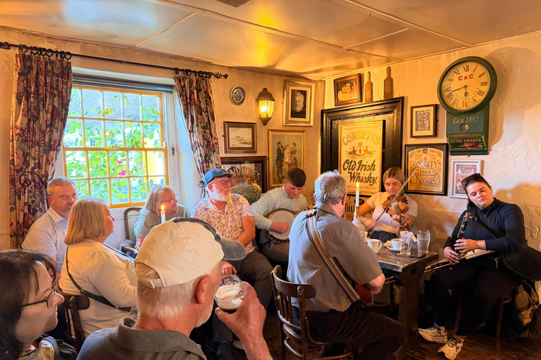 Belfast: Crosskeys Inn Irish Music and BBQ Night