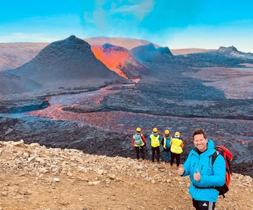 Excursión al volcán Fagradalsfjall: tour diario en grupo reducido