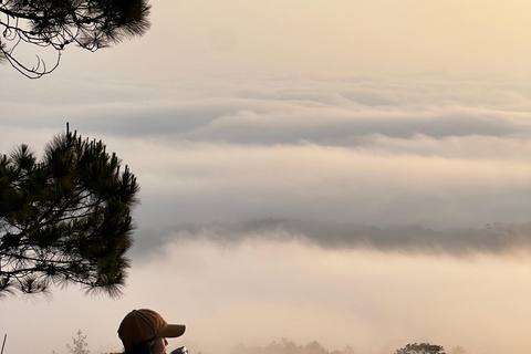 Dalat: Cloud Chasing packaged hike - Sunrise Pickup Included Group Packaged Tour - Free photo & video taken by tour guide
