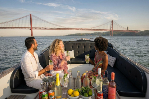 Lisbon: Pastel de Nata & Coffee Premium Boat Experience Lisbon – Night Porto Tonic Premium Boat Experience