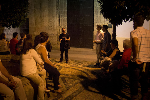 Córdoba: Night Walking Tour with Legends and Mysteries