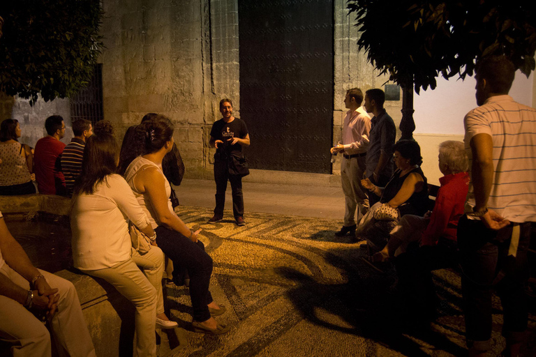 Córdoba: Night Walking Tour with Legends and Mysteries