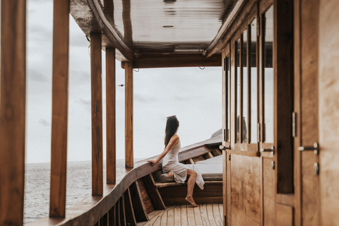 Komodo Premier Voyage: Full-Day 4 Stops & Sunset Cruise