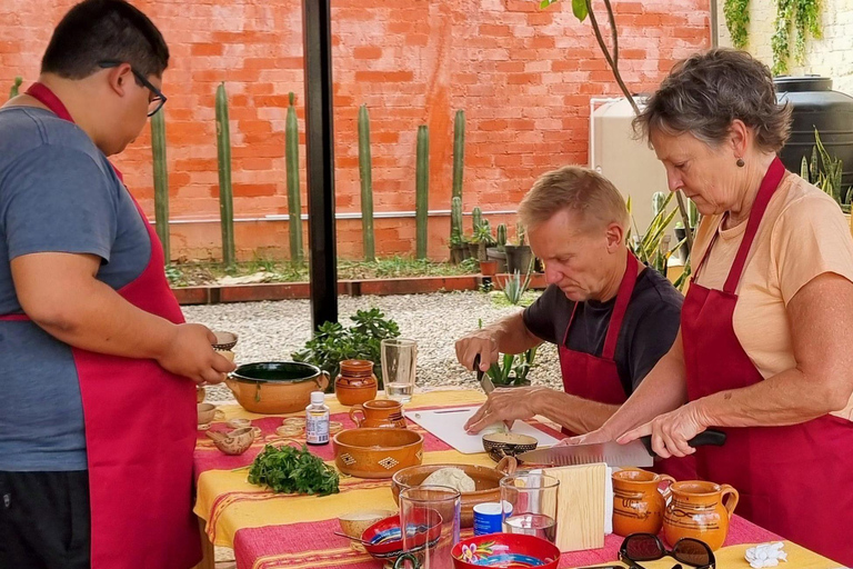 Oaxaca: Cooking Class with local Chef