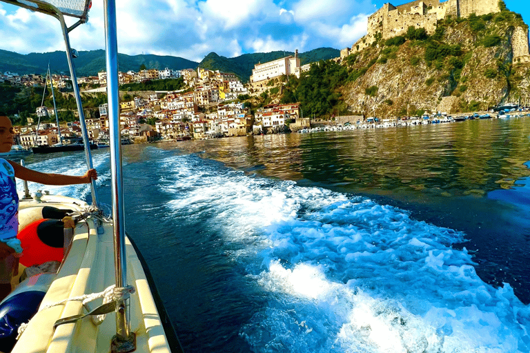 Scilla in Barca-Costa Viola tour: Caves-Cala Janculla