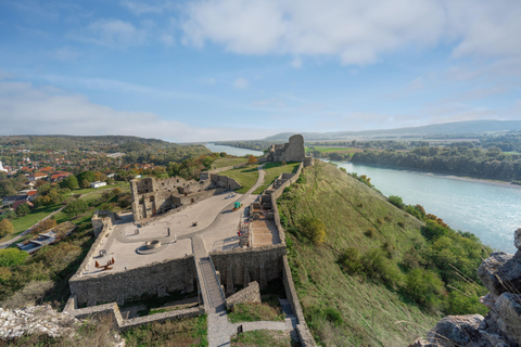 Bratislava: Slovakia Castle Photography Tour & Wine Tasting