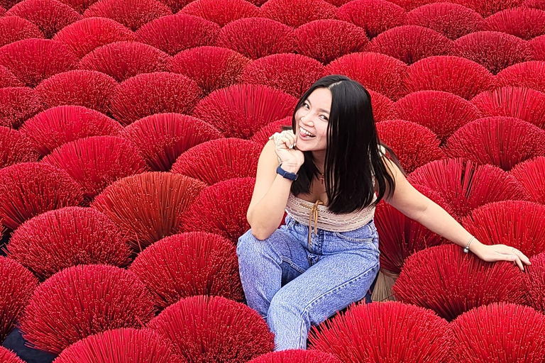 Hanoi: Incense Village, Conical Hat, Lacquer Art-SMALL GROUP PRIVATE Half Day- Incense Village- Hat Village- Train Street