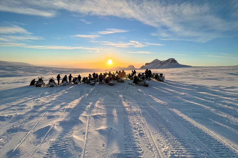 Reykjavik: Langjökull Glacier Snowmobile Tour & Hot Spring