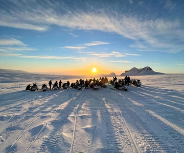 Reykjavík: Glacier Snowmobile and Hot Springs with Pickup