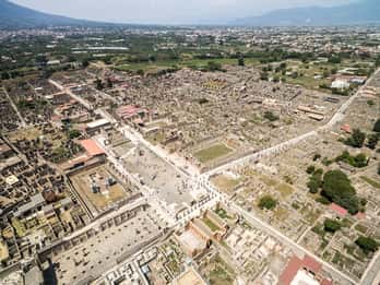 TOUR COMBO VESUVIO E POMPEI CON GUIDA LOCALE