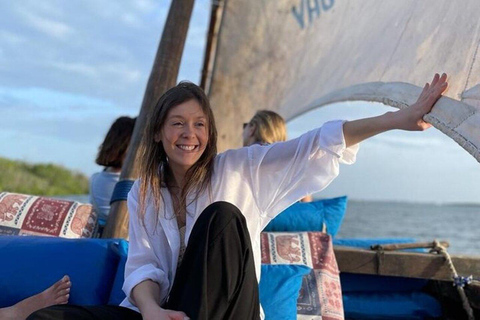 Lamu: Island Walking Tour and Dhow Cruise
