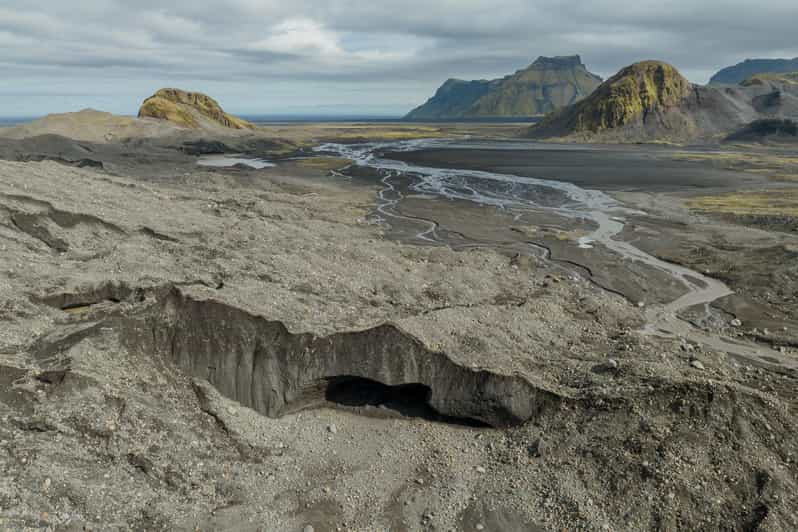 Vik: Expedição de mapeamento do gelo morto do glaciar Katla