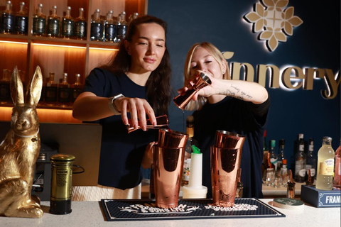 Cocktail Masterclass: Craft 3 Gin Drinks at Warsaw's Gin Bar