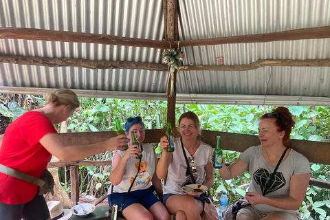 Materuni koffietour en Chemka warmwaterbron privétourMateruni-koffietour en Chemka-warmwaterbron.