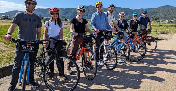 Kyoto: Arashiyama Bamboo Forest Morning Tour mit dem Fahrrad