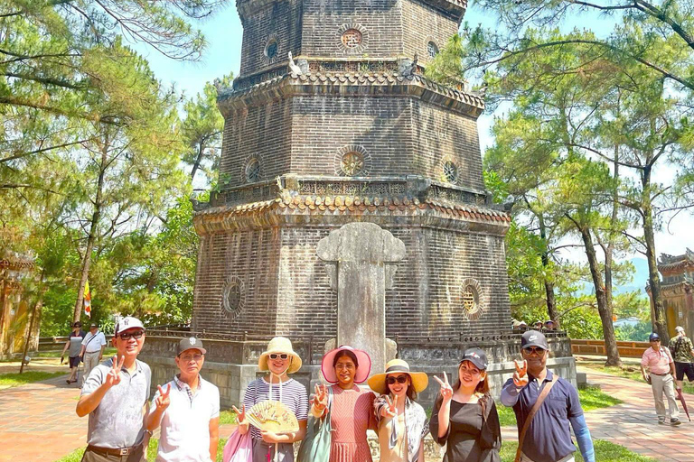 Desde Da Nang Tour de día completo por la ciudad de Hue con almuerzo