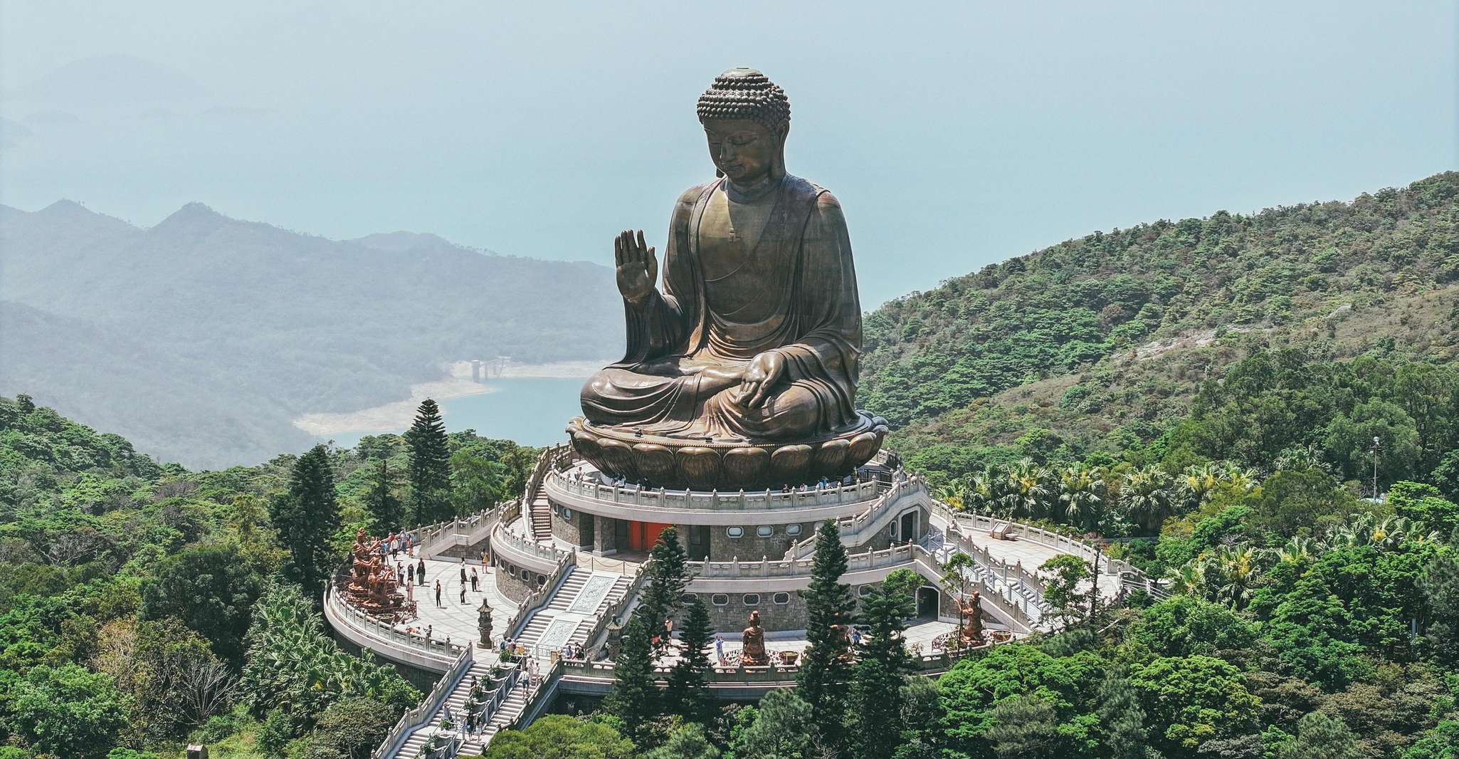 Hong Kong: Lantau Private Coach, Tai O & Big Buddha Tour