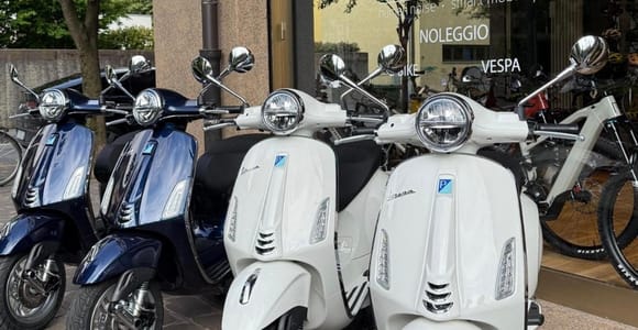 Ein Tag mit der Vespa in Bergamo: Entdecke die Stadt auf einer einzigartigen Route