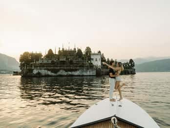 Cigarette Fast Speed Experience Lac Maggioe