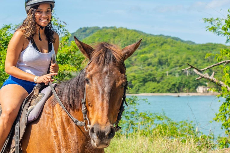 Montego Bay &amp; Negril: Lethe River bambu-rafting och hästridning