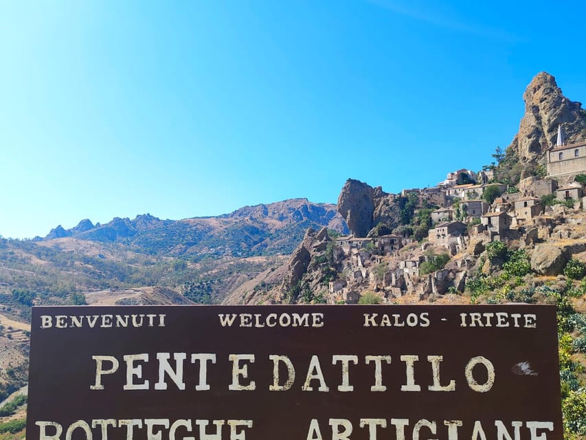 From Tropea: Pentedattilo & Bova, Grecanici villages. From Tropea: Pentedattilo & Bova, Grecanici villages.