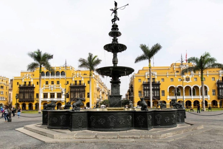 Excursión a pie por la ciudad de Lima con recogida y regreso en grupo reducido