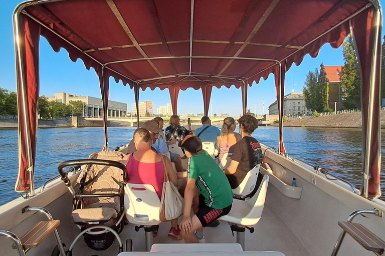Ship "Wroclavia" Odra River Boat Tour in Wroclaw
